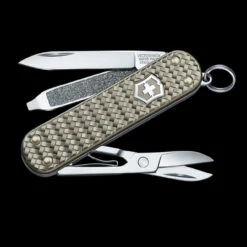 Victorinox Classic Precious Alox 27 Victorinox Classic Precious Alox -Petromaxi Shop BMC 062214011Gdet2 40617.1648227153.1280.1280 22363.1648227475