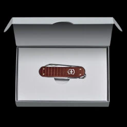 Victorinox Classic Precious Alox 18 Victorinox Classic Precious Alox -Petromaxi Shop BMC 062214011Gdet5 73252.1648227152.1280.1280 47169.1648227169