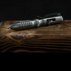 Benchmade 1121 Shorthand Stainless Steel -Petromaxi Shop shorthandstainlessdet4 43193.1638363682.1280.1280 25812.1644315614